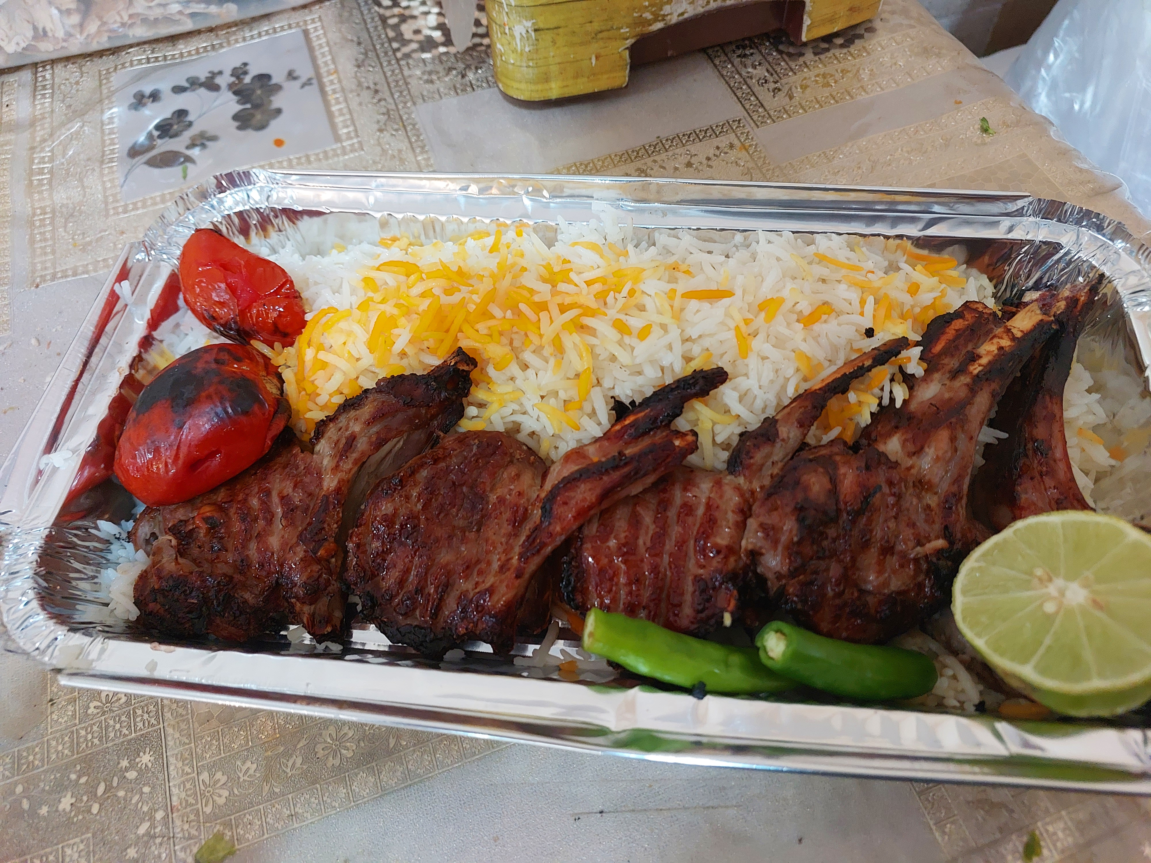  رستوران زیتون قلعه گنج