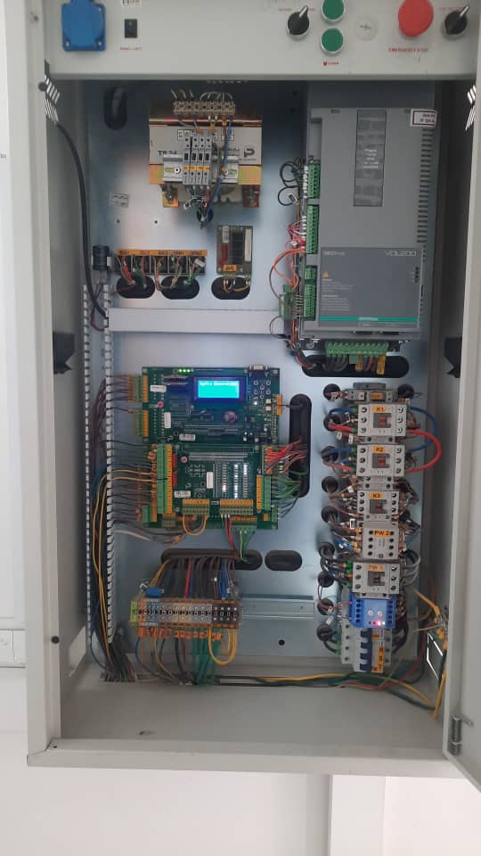  خدمات انواع آسانسور و بالابر